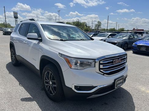 Used 2018 GMC Acadia SLT AWD/4WD image 2