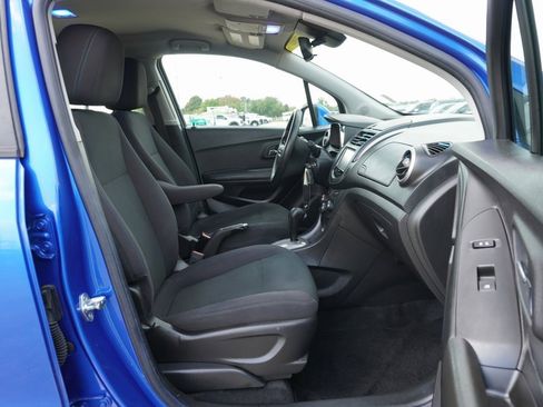 Used 2016 Chevrolet Trax LS w/ LPO, Cargo Package image 22