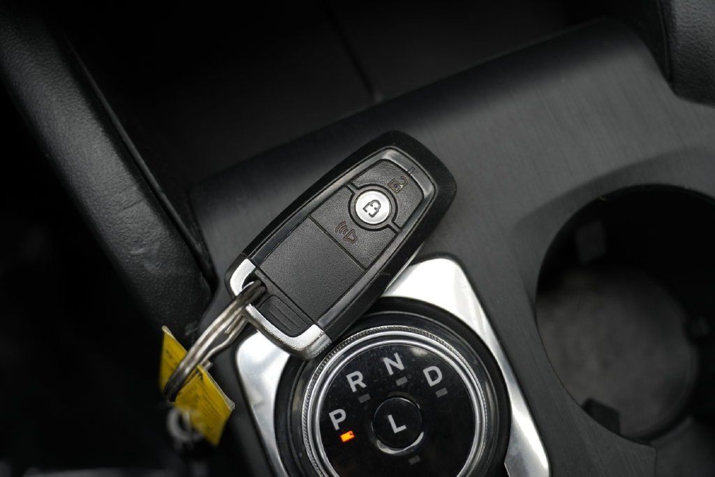 Used 2020 Ford Escape SE FWD image 56