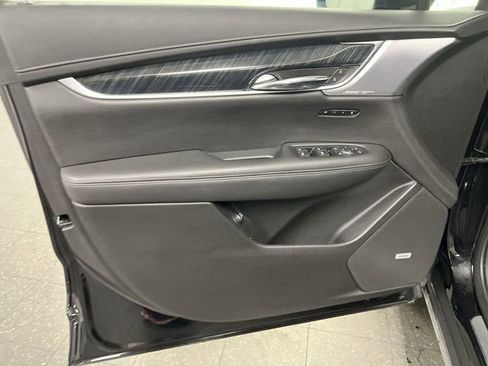 Certified 2020 Cadillac XT6 Premium Luxury FWD image 23