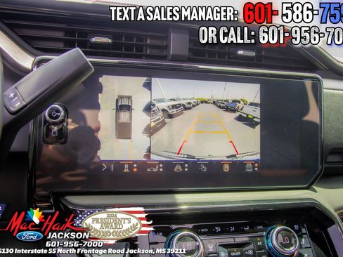 Used 2025 GMC Sierra 2500 AT4 w/ AT4 Premium Plus Package AWD/4WD image 21