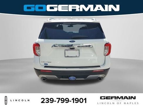 Used 2021 Ford Explorer Limited w/ Equipment Group 301A RWD image 8