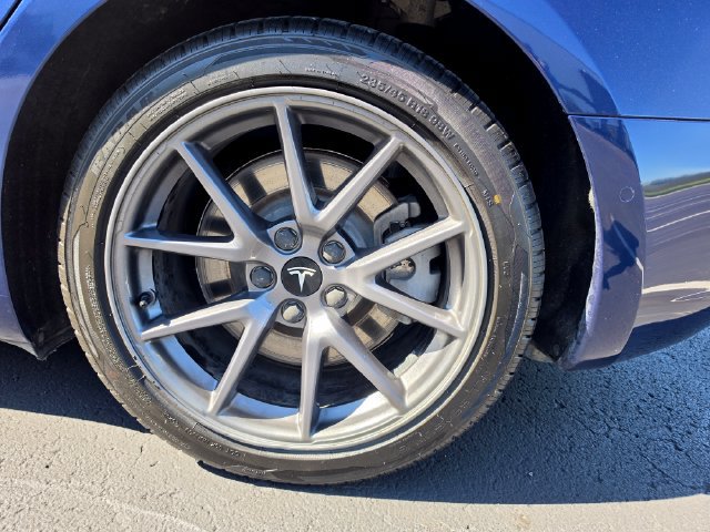 Used 2021 Tesla Model 3 Long Range AWD/4WD image 12