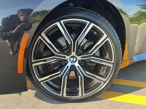 Used 2024 BMW 230i xDrive Coupe w/ Convenience Package AWD/4WD image 9