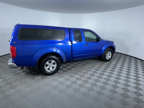 Used 2013 Nissan Frontier SV image 9