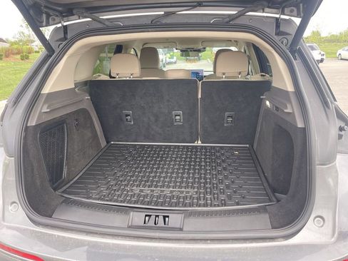 Used 2024 Lincoln Corsair AWD w/ Equipment Group 101A image 4