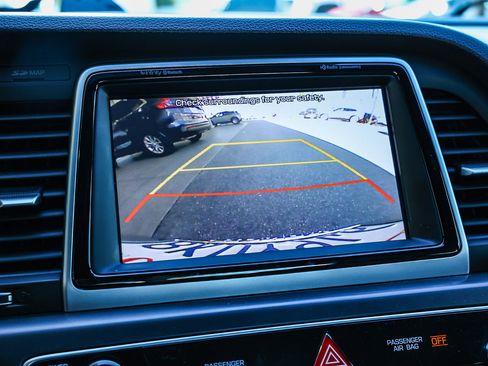 Used 2019 Hyundai Sonata Limited image 6