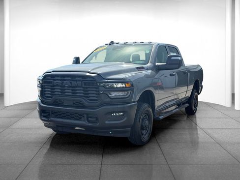 Used 2026 RAM 2500 Tradesman AWD/4WD image 3