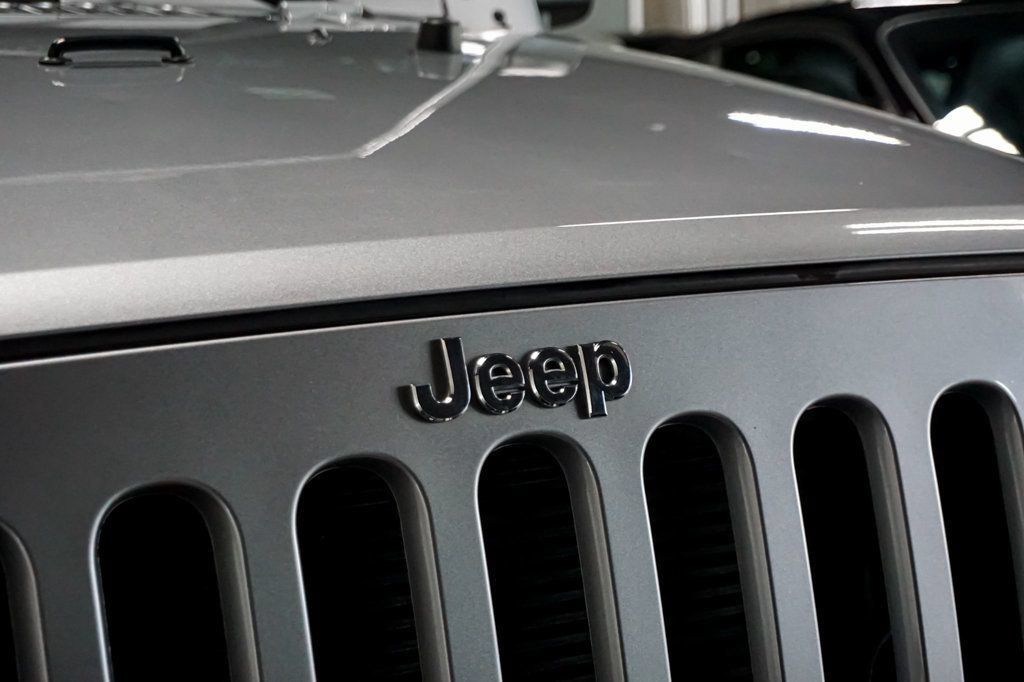 Used 2013 Jeep Wrangler Rubicon w/ PWR Convenience Group AWD/4WD image 45