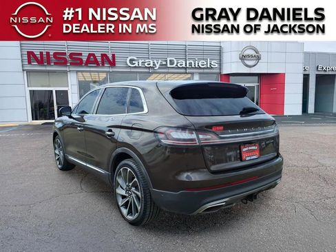 Used 2020 Lincoln Nautilus Reserve w/ Equipment Group 202A image 5