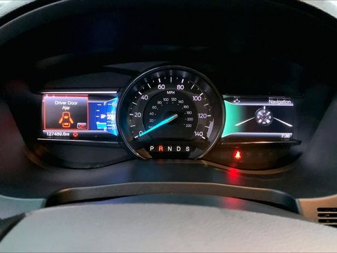 Used 2017 Ford Explorer XLT w/ Equipment Group 202A image 23