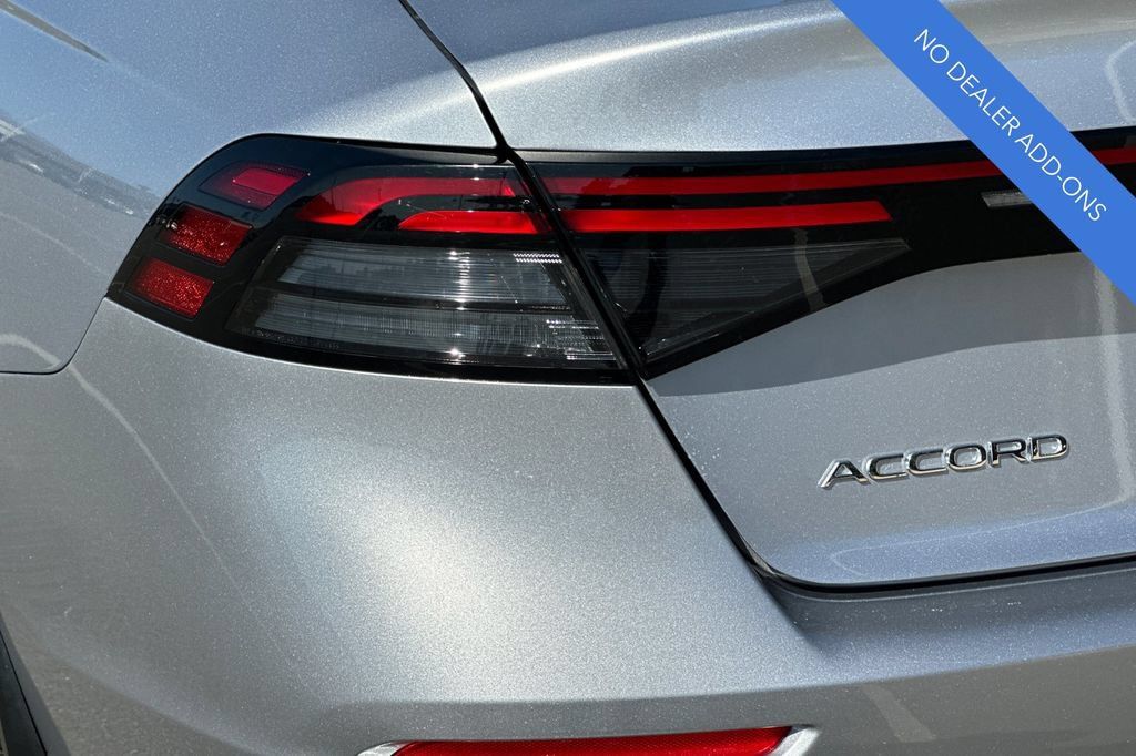 Certified 2025 Honda Accord LX image 29