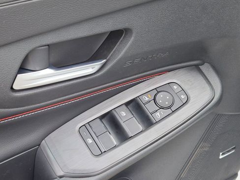 New 2026 Nissan Sentra SR w/ SR Premium Package image 18