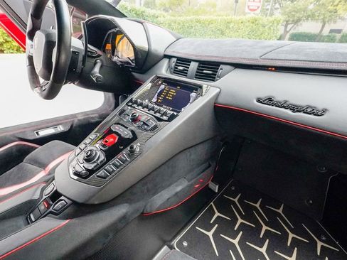 Used 2016 Lamborghini Aventador LP 750-4 Superveloce image 79