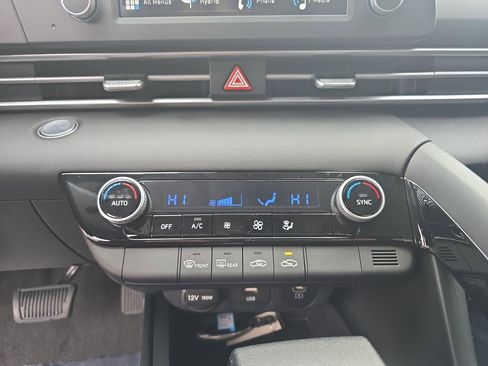 New 2026 Hyundai Elantra Blue image 21