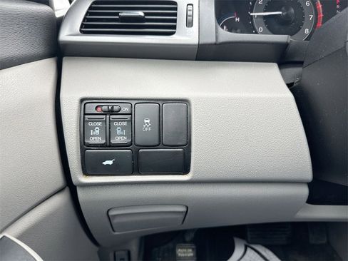 Used 2013 Honda Odyssey EX-L image 17