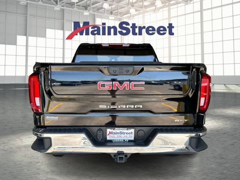 Used 2025 GMC Sierra 1500 SLT AWD/4WD image 4