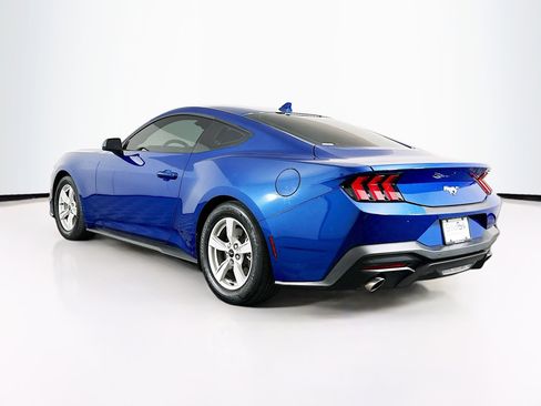 Used 2024 Ford Mustang Coupe RWD image 5