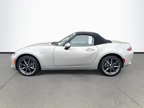 Used 2023 MAZDA MX-5 Miata Grand Touring w/ Weather Package image 7
