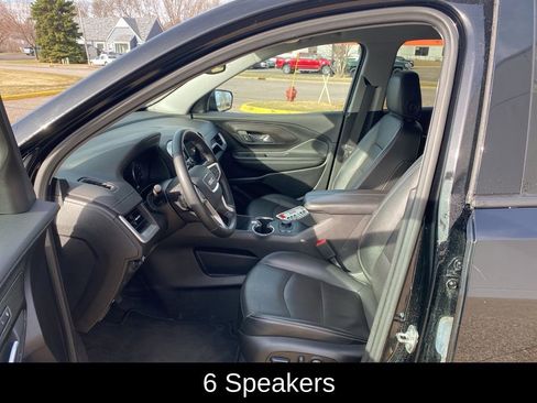 Used 2024 GMC Terrain SLT image 9