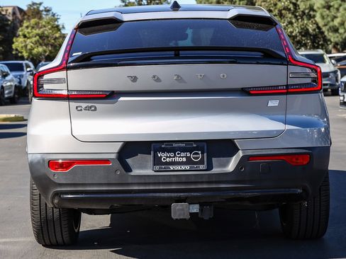 Used 2023 Volvo C40 P8 Recharge Ultimate image 10
