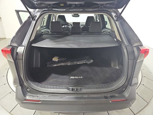 Used 2023 Toyota RAV4 XLE AWD/4WD image 23