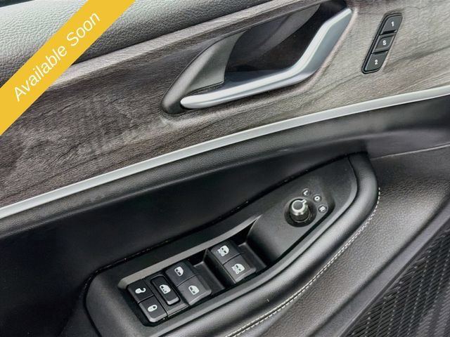 Used 2024 Jeep Grand Cherokee L Limited AWD/4WD image 18