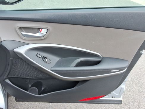 Used 2014 Hyundai Santa Fe GLS w/ Premium Package 05 image 24