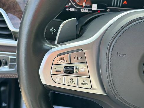 Certified 2022 BMW 740i xDrive w/ M Sport Package image 23
