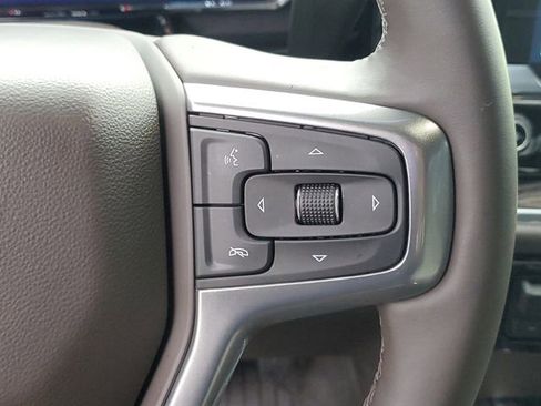 Certified 2025 Chevrolet Silverado 2500 LTZ w/ LTZ Convenience Package image 24