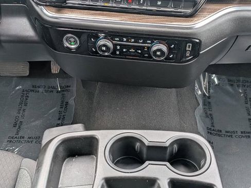 Used 2024 Chevrolet Silverado 1500 LT w/ Protection Package AWD/4WD image 18