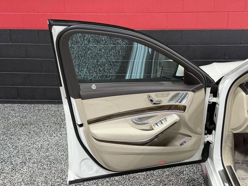 Used 2015 Mercedes-Benz S 63 AMG 4MATIC Sedan w/ Driver Assistance Package image 36