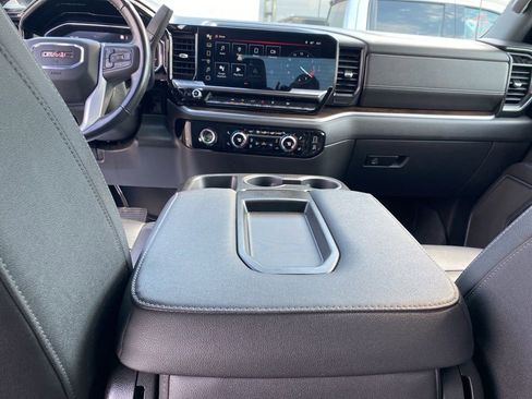 Used 2022 GMC Sierra 1500 SLT image 22