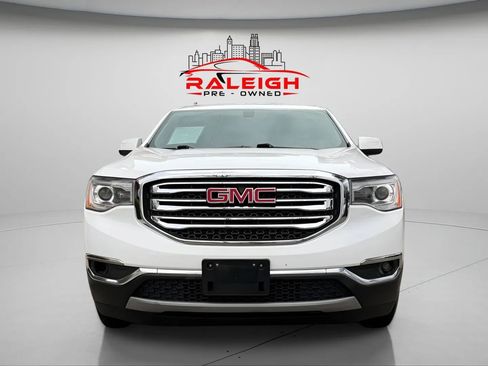 Used 2019 GMC Acadia SLE image 3