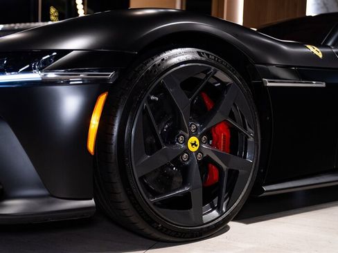 Used 2025 Ferrari 12Cilindri RWD image 24