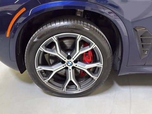 Used 2024 BMW X5 M60i AWD/4WD image 32