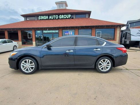 Used 2016 Nissan Altima 2.5 S w/ Power Driver Seat Package FWD image 4
