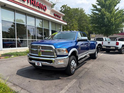 Used 2017 RAM 3500 Laramie AWD/4WD image 2