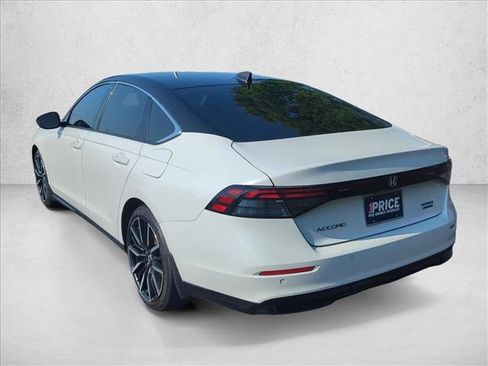 Used 2025 Honda Accord Touring image 8
