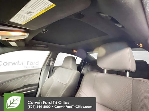 Used 2020 Dodge Charger SXT RWD image 24