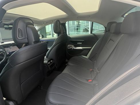 Used 2024 Mercedes-Benz E 350 4MATIC Sedan image 10