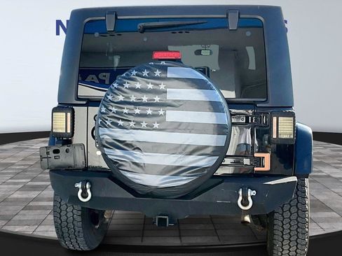 Used 2016 Jeep Wrangler Unlimited Sahara w/ Dual Top Group image 5