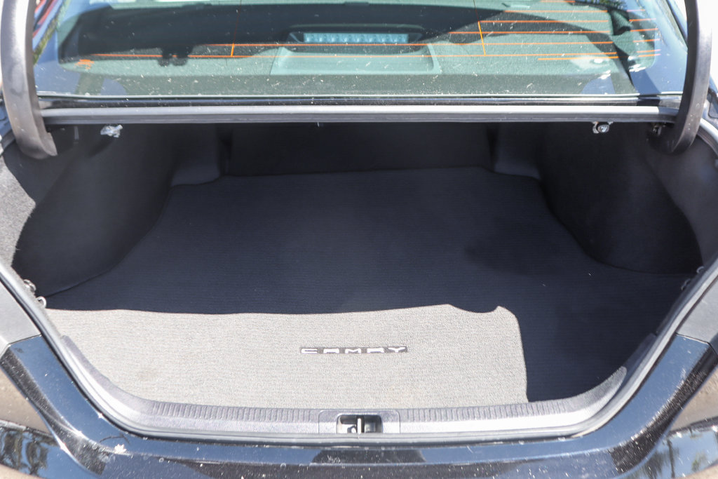Used 2023 Toyota Camry XLE FWD image 8