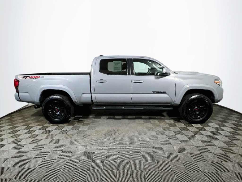 Used 2021 Toyota Tacoma TRD Sport w/ Technology Package AWD/4WD image 8