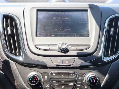 Used 2023 Chevrolet Equinox RS image 15