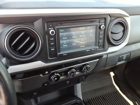 Used 2017 Toyota Tacoma SR5 w/ Tow Package RWD image 21