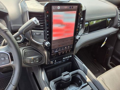 New 2025 RAM 2500 Limited image 15