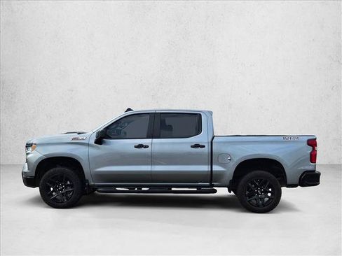 Used 2025 Chevrolet Silverado 1500 LT Trail Boss w/ Convenience Package II AWD/4WD image 8