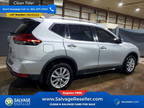 Used 2018 Nissan Rogue SV AWD/4WD image 4