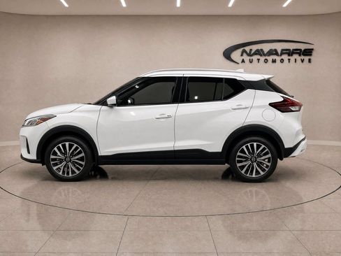 Used 2023 Nissan Kicks SV FWD image 4